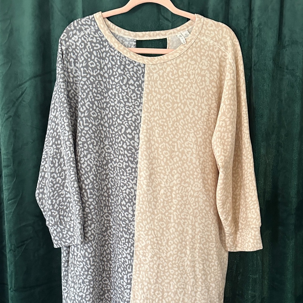 Cato Gray and Cream Leopard Print Top